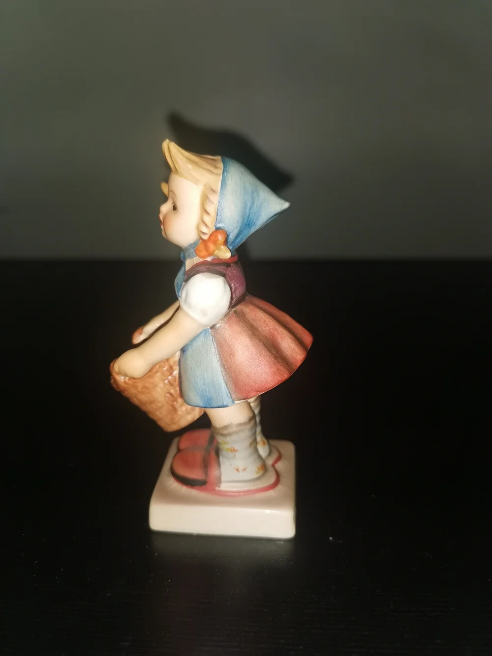 Geobel Hummel Figurine Little Helper #73 TMK-5, 4.25